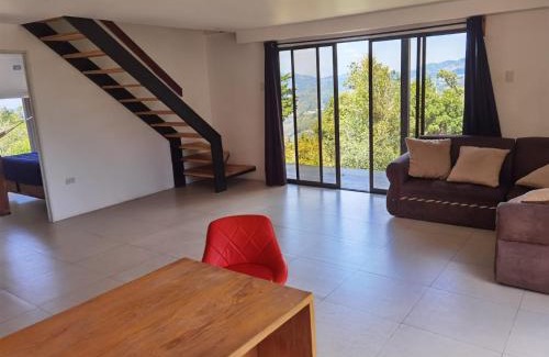 Cantón de Desamparados Casa | Casa Roble Cabaña romántica en la montaña de Costa Rica