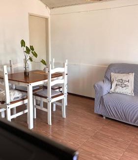 Barra del Chuy Casa | Casa rosa - se reserva con seña