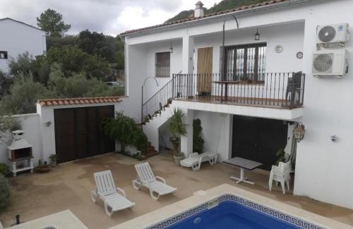 Linares de la Sierra Casa | Casa Rural Aya I