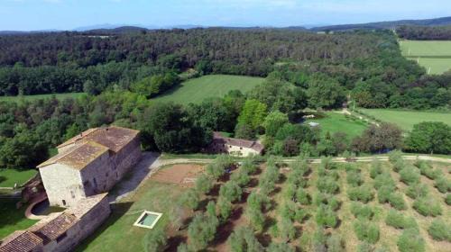 Navata Chalet De Esquí | Casa rural con jardín privado!