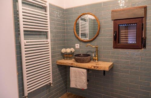 Villanueva de la Jara Casa | Casa Rural Finca Los Olivos