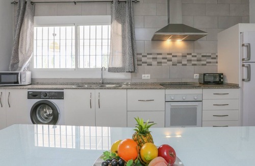 La Lantejuela Villa | Casa Rural La Gitanilla La Lantejuela by Ruralidays