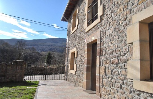 Salces Casa | Casa Rural Monte Regaliz, cerca de la estación de esquí Alto Campoo