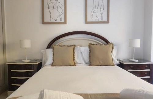 San Lorenzo Apartamento | Casa Santa Ana. Patio Privado