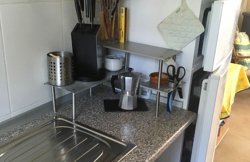 El Mas Bosca Casa | Acogedora casa de vacaciones con piscina privada en una tranquila zona residencial