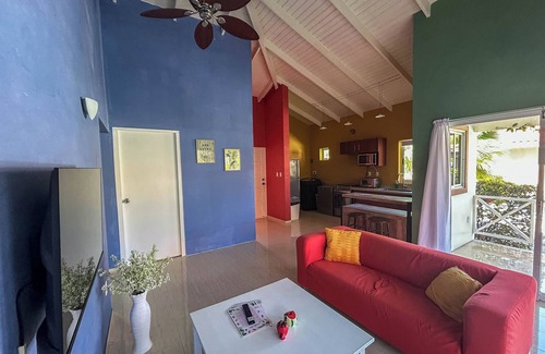 Piscadera Casa | Casa Serena: Comfortable stay in Piscadera - close to beach and city