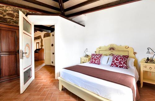 Dorgali Casa | Casa sul Lago cedrino private pool