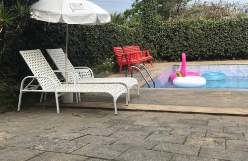 Iguaba Grande Casa | CASA SURYA, Piscina Fantástica, Churrasqueira, Completa, 18 HÓSPEDES na REGIÃO DOS LAGOS - Casa de Campo