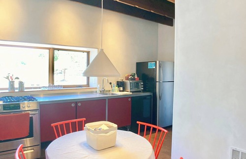Los Duranes Casa | Casa Terrone: Walk Along the Acequia