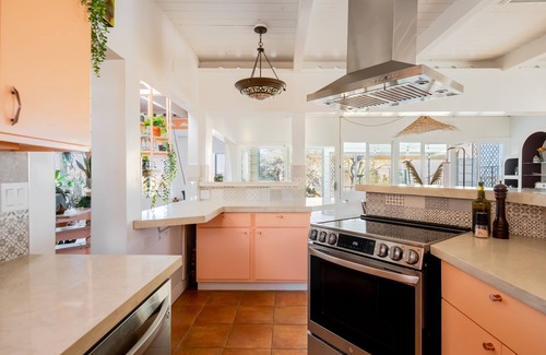 Twentynine Palms Casa | Casa Tierra - Secluded Oasis with Pool and Hot tub!
