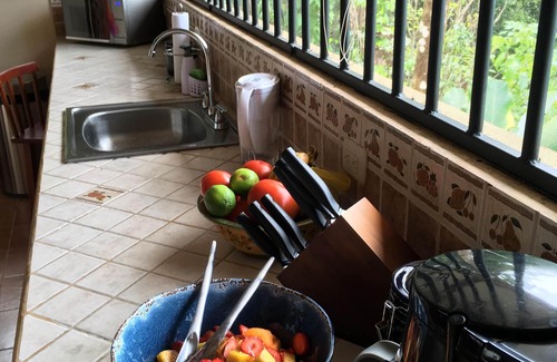 Ballena Casa | Casa Tucán, entorno aislado de la selva con vista al mar y piscina de 40 pies