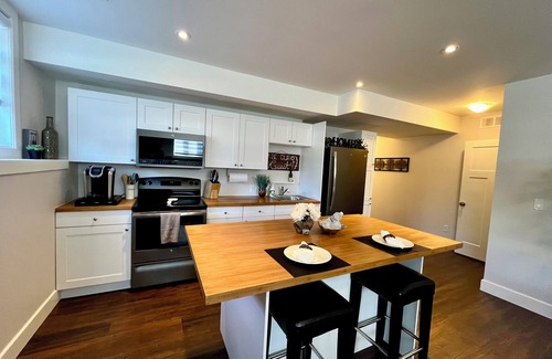 Victoria Harbour Apartamento | Casa Tranquility is a Bright & spacious unit w/private entrance & outdoor space