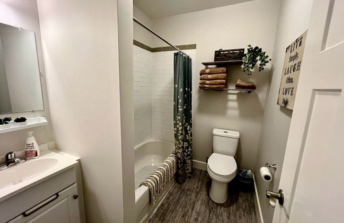 Victoria Harbour Apartamento | Casa Tranquility is a Bright & spacious unit w/private entrance & outdoor space