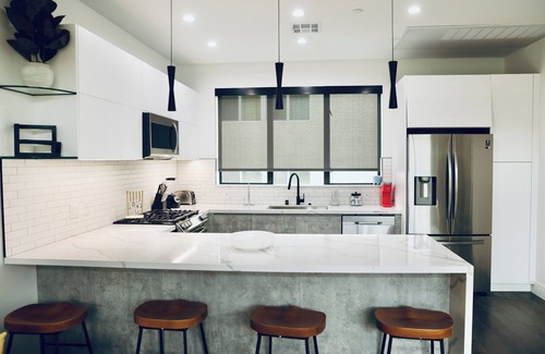 Marina del Rey Casa | Casa Turquesa by Oraklus