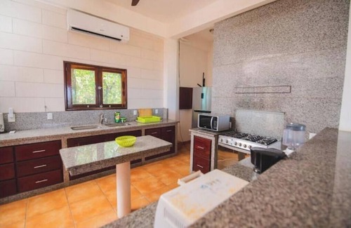 Aserradores Casa | Casa Turquesa - Luxury 3-Story Beachfront Estate