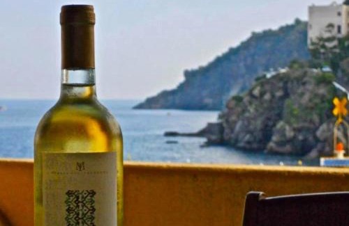 Lipari Historic Centre Casa | Casa vacanze Lipari da Sergio spiaggia sotto casa