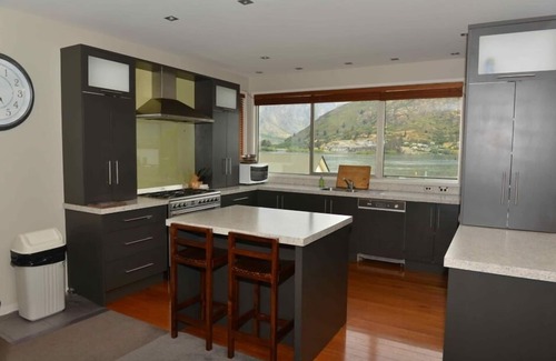 Frankton Casa | Casa via Lago (Casa en el lago)