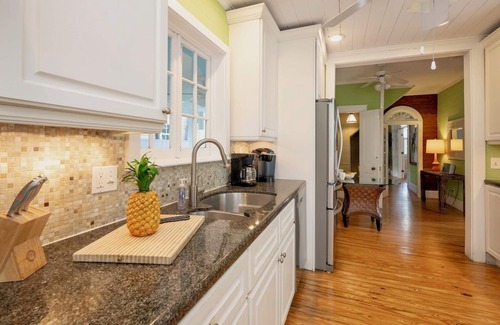 Old Town Casa | << CASA VICTORIA @ OLD TOWN >> Espaciosa casa y piscina históricas + ÚLTIMOS SERVICIOS CLAVE ...