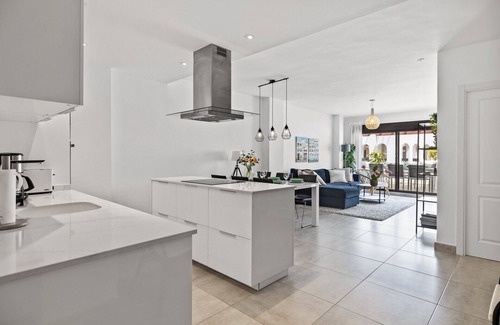 Nueva Andalucia Apartamento | Casa Vida - Stylish 3-bed near Puerto Banus!
