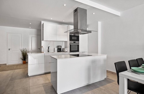 Nueva Andalucia Apartamento | Casa Vida - Stylish 3-bed near Puerto Banus!