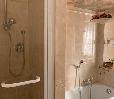 Vallecrosia Apartamento | Casa Viola vicino al mare by SMART-HOME
