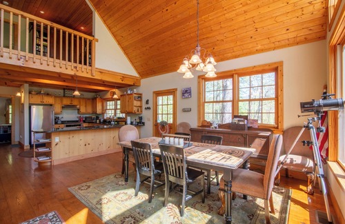 Cullowhee Cabina | Casablanc - Stunning Mountain Cabin Near WCU