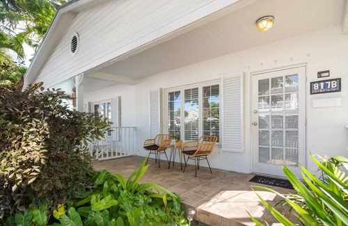 The Meadows Casa | ~ CASABLANCA TOO ~ ¡Linda casa de campo con jacuzzi privado y estacionamiento en la calle!