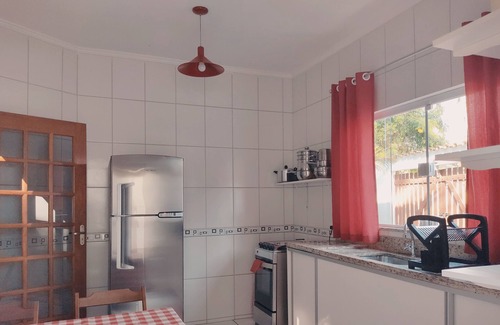 Paraty Casa | CasaDescansoParaty. 5 minutes from the center. Between beaches and waterfalls. Lots of peace!