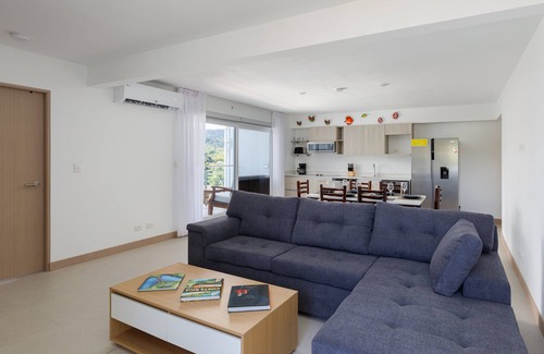 Cerro Plano Condominio | Casago 0606, Modern Nature-Inspired Condo with Mountain Views