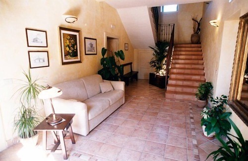 Laura Hotel | Casale 900