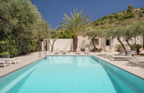 Casa Papa Villa | Casale Laghia con bonita piscina para 10 personas en Modica