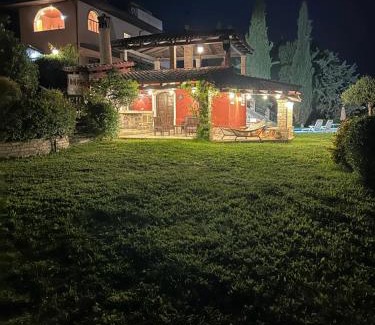 Citta Sant'Angelo Casa | Casalustro