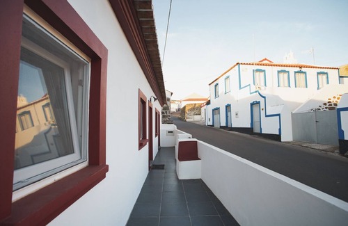 Angra do Heroismo Casa | Casas da Ribeira I- Incluido Pequeno Almoço