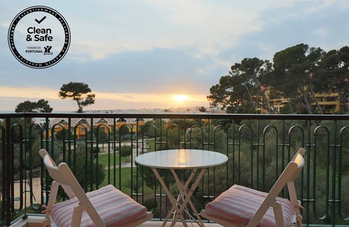 Estoril Apartamento | Cascais Estoril Apartment Near the Beach