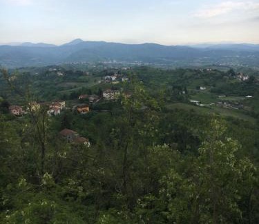 Gavi Cama Y Desayuno | Cascina Angela