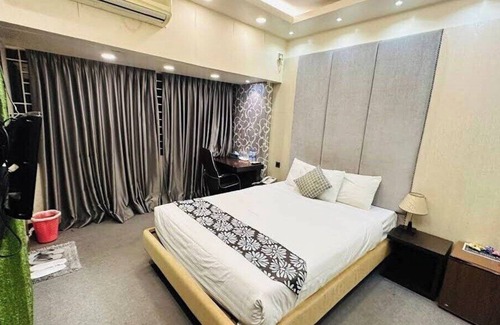 Dhaka Hotel | Case Masters