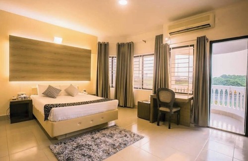 Dhaka Hotel | Case Masters