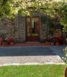 Saturnana Casa | Casina in pietra