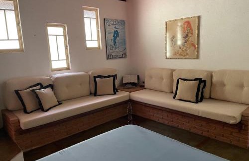 Piqueri Casa | Casinha bem localizada em meio a natureza