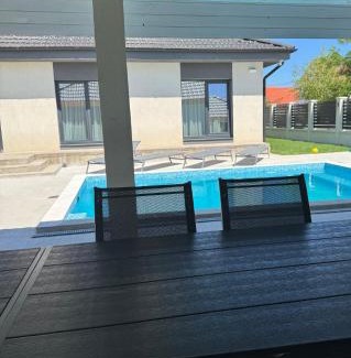 Sinmartin Casa | Casira Guesthouse