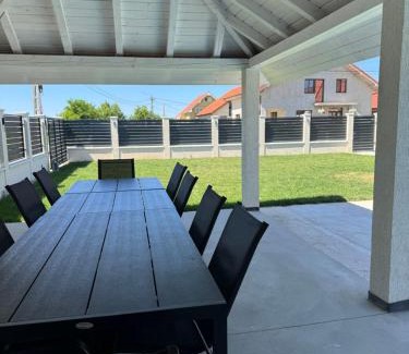 Sinmartin Casa | Casira Guesthouse