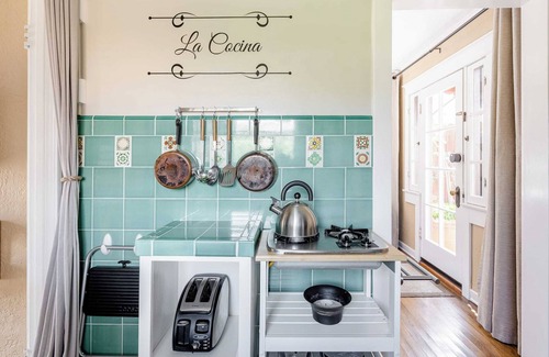 Cal Heights Casa | Casita Encanto, Intimo Con Carácter. Explora el sur de California.