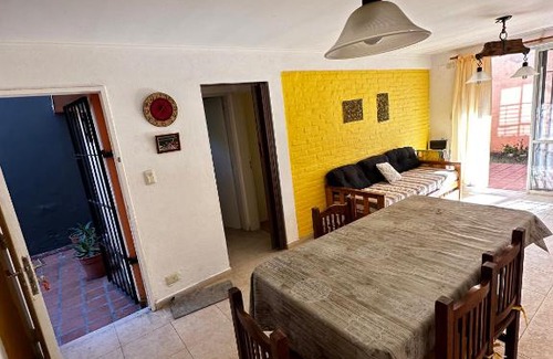Chascomús Casa | Casita con garage y parrilla