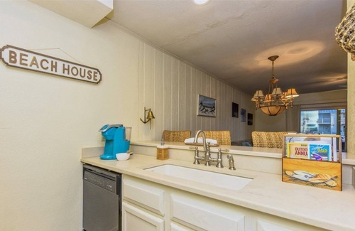 Harbor Oaks Condominio | Casita de la Bahia | Pet Friendly, Community Pools