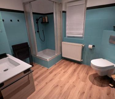 Weilburg Apartamento | Casita im Tal - Entspannung mit Terrasse, Garten und Garage