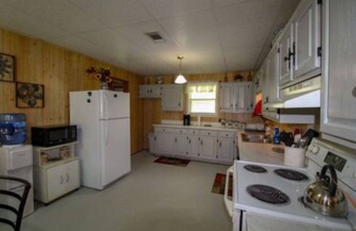 Negreet Casa | Castaway Camp .