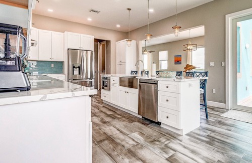 Doctor's Arm Casa | Castaway On The Keys: Experience Spectacular Open Water Living on Bogie Channel, Pool & Dockage!