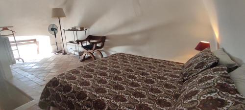 Cassia Casa | Castello Farnese, Roma, sulla Via Francigena