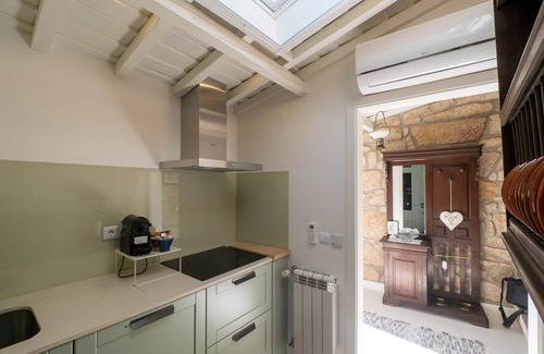 Lindoso Casa | Castelo Gerês | Exquisite Eco-Cottage - jacuzzi