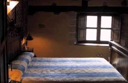 Santa Maria de Nava Cabaña | Casa Castillería para 8 personas